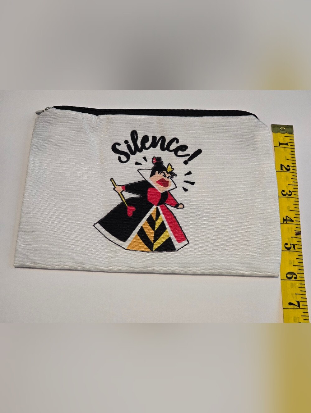 π β€οΈ Brand New Queen of Hearts Double Sided Polyester Makeup Bag & Disney Balm - Picture 4 of 6